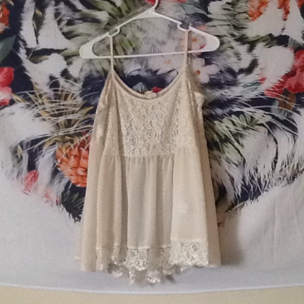 FLOWY lacy shirt